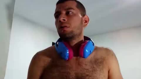 xuyeeg online show from 6, 2, 2025