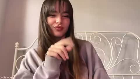 Lily online show from 23, 7, 2026