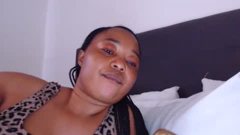 Snapshot of xxamor chatting on 20, 10, 2025 Xxamor online show from 20, 10, 2025