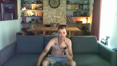 Snapshot of xxbooba_valentinoxx chatting on 20, 7, 2026 xXBooba ValentinoXx online show from 20, 7, 2026