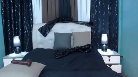 xxhuge_godesss_cockxx online show from 7, 12, 2024