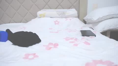 xxiisshi online show from 28, 2, 2025