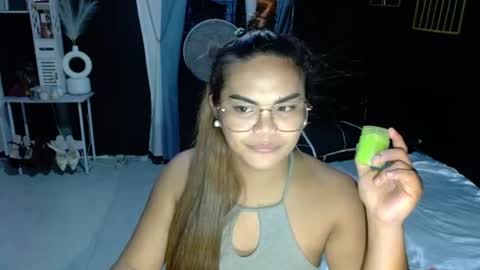 Snapshot of xxkylie_smithxx chatting on 17, 6, 2026 Kylie Smith online show from 17, 6, 2026