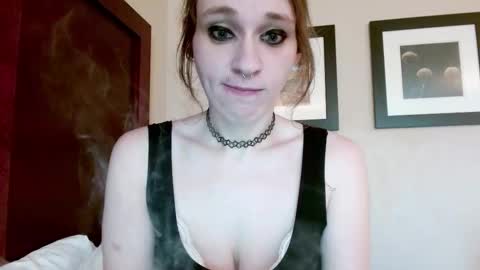 Snapshot of xxlittlemiss95xx chatting on 17, 11, 2025 Natalie Jade online show from 17, 11, 2025