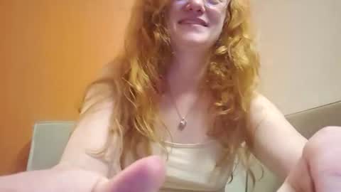 Snapshot of xxmariebliss chatting on 25, 7, 2026 xxmariebliss online show from 25, 7, 2026