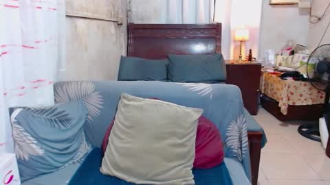Snapshot of xxmiranda_greyxx chatting on 20, 9, 2025 sexyyanna4u online show from 20, 9, 2025