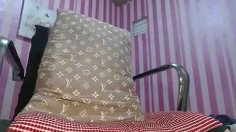 xxrowenatastycockforyouxx online show from 19, 11, 2025