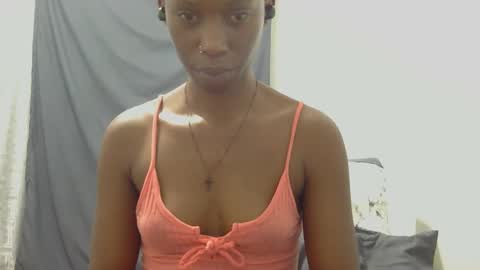 Snapshot of xxsexytalia28 chatting on 27, 2, 2025 xxsexytalia28 online show from 27, 2, 2025