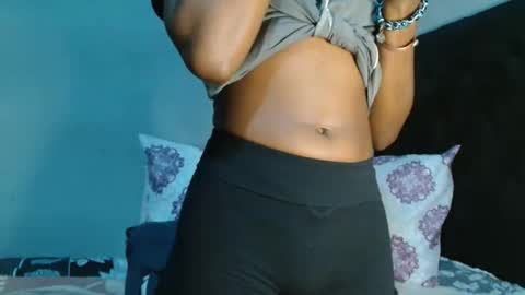 xxsexytalia28 online show from 3, 3, 2026