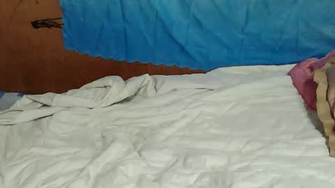 xxshantal online show from 18, 9, 2025