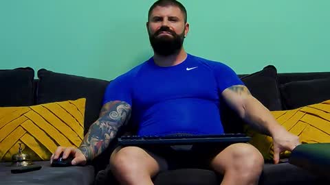 Snapshot of xxtreamleonard chatting on 1, 12, 2025 Xtream Leonard online show from 1, 12, 2025