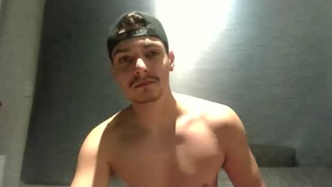 Snapshot of xxxbeastboi chatting on 15, 3, 2026 xxxbeastboi online show from 15, 3, 2026