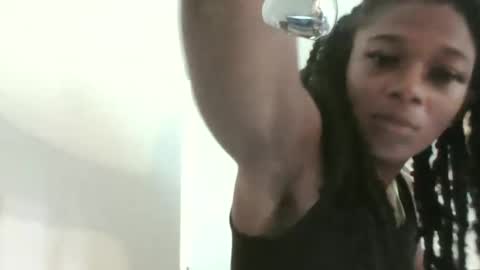 Danielle online show from 18, 10, 2025