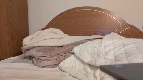 xxfredmtl18xx online show from 5, 1, 2025