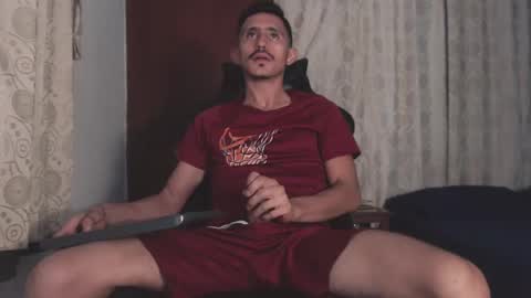 Snapshot of xxxhome_alonexxx chatting on 8, 10, 2025 Kev online show from 8, 10, 2025