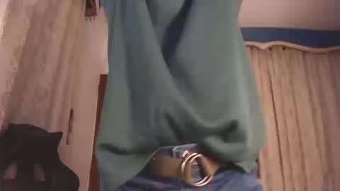 Snapshot of xxxhome_alonexxx chatting on 16, 10, 2025 Kev online show from 16, 10, 2025