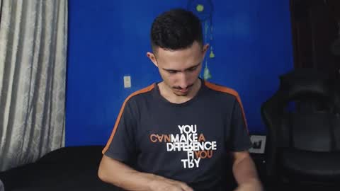 Snapshot of xxxhome_alonexxx chatting on 4, 11, 2025 Kev online show from 4, 11, 2025