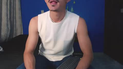 Snapshot of xxxhome_alonexxx chatting on 5, 11, 2025 Kev online show from 5, 11, 2025