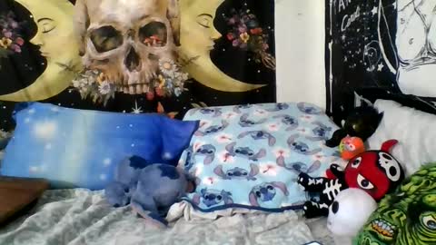 Misti online show from 12, 11, 2025