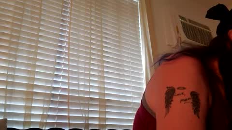 Snapshot of xxxqueenmandydickenz chatting on 4, 1, 2025 XXXQueenMandyDickenz online show from 4, 1, 2025