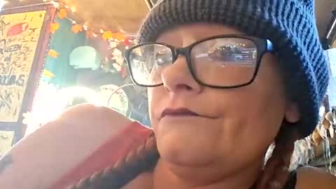 Snapshot of xxxqueenmandydickenz chatting on 13, 1, 2026 XXXQueenMandyDickenz online show from 13, 1, 2026
