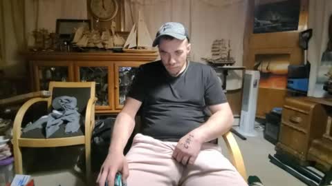 Snapshot of xxxscubastevexx chatting on 18, 4, 2026 ScubaSteve online show from 18, 4, 2026