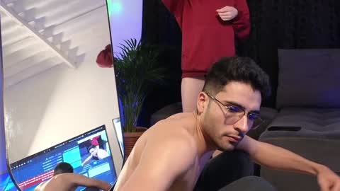 Snapshot of xxxvandersexxx chatting on 21, 12, 2024 July and Fer online show from 21, 12, 2024