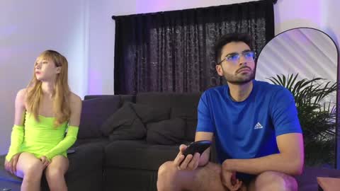 Snapshot of xxxvandersexxx chatting on 4, 2, 2025 July and Fer online show from 4, 2, 2025