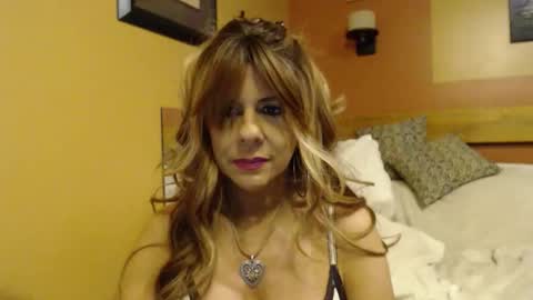 Snapshot of xxxvanessawet chatting on 20, 4, 2026 Check out my photo sets below xo online show from 20, 4, 2026