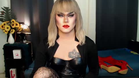 QueenMarina online show from 11, 1, 2025