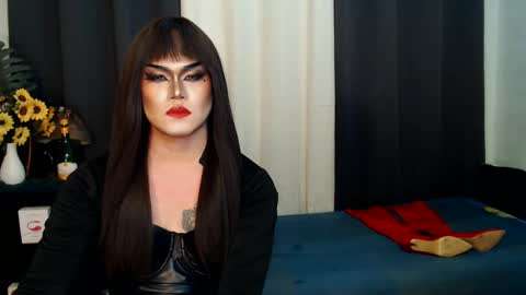 QueenMarina online show from 7, 3, 2025