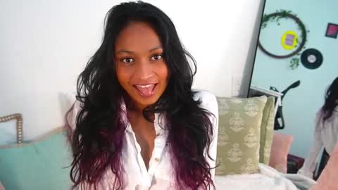 Snapshot of xzaramx chatting on 21, 9, 2025 Zara online show from 21, 9, 2025