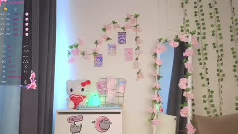 Snapshot of yakamozamazing chatting on 8, 7, 2026 yakamozamazing online show from 8, 7, 2026