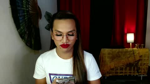 lorien gosper online show from 14, 2, 2025