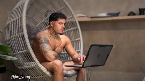 Snapshot of yamp_bigcock chatting on 19, 4, 2026 yamp sambrano online show from 19, 4, 2026
