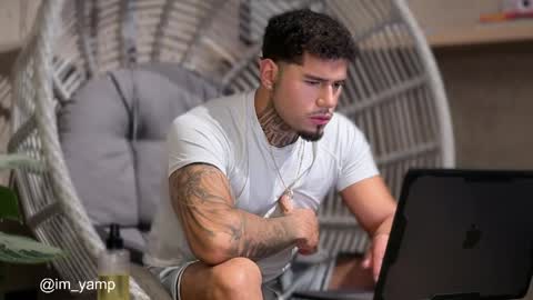 Snapshot of yamp_bigcock chatting on 22, 4, 2026 yamp sambrano online show from 22, 4, 2026