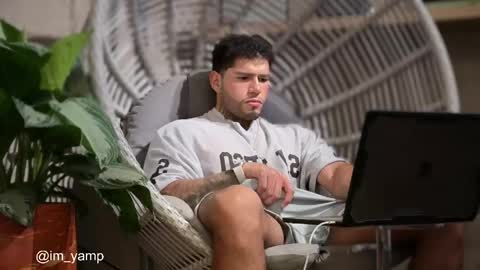 Snapshot of yamp_bigcock chatting on 28, 4, 2026 yamp sambrano online show from 28, 4, 2026