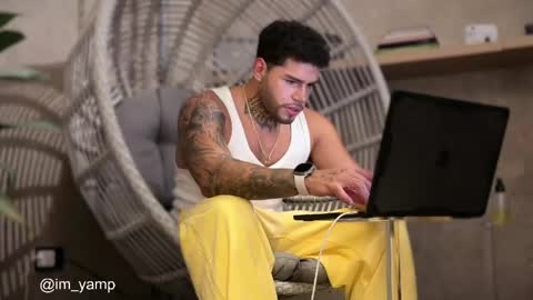 Snapshot of yamp_bigcock chatting on 2, 5, 2026 yamp sambrano online show from 2, 5, 2026