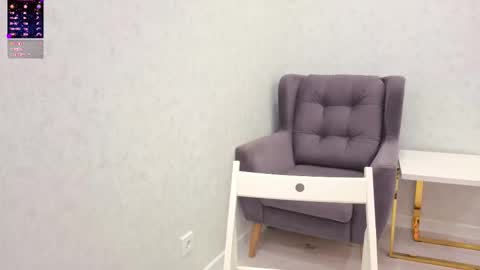 Yana  online show from 7, 11, 2025