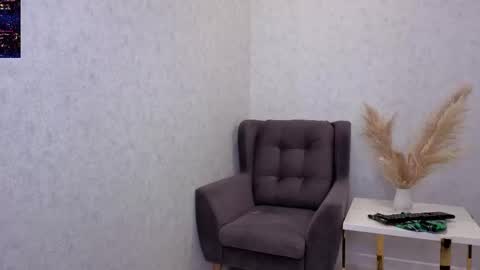 Yana  online show from 15, 11, 2025