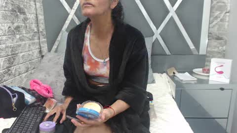 yanetrose online show from 14, 10, 2025