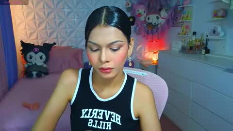 Snapshot of yang_audreylone chatting on 21, 9, 2025 YANG AUDREY LONE online show from 21, 9, 2025