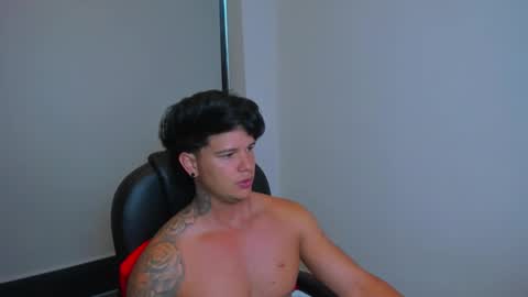 Snapshot of yanka_max1 chatting on 28, 11, 2025 new here online show from 28, 11, 2025