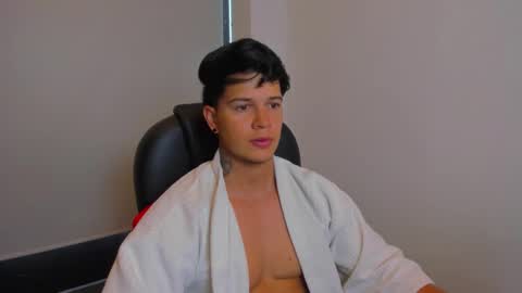 Snapshot of yanka_max1 chatting on 1, 12, 2025 new here online show from 1, 12, 2025