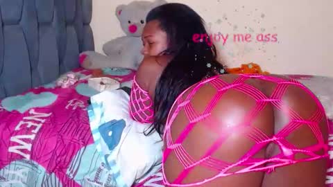 yanniiz online show from 25, 2, 2026