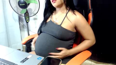 Snapshot of yari322xx chatting on 14, 10, 2025 yaritza online show from 14, 10, 2025