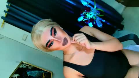 miss yasii online show from 12, 10, 2025