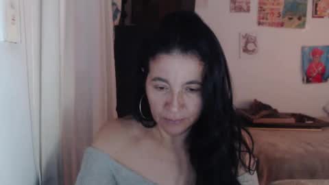 yasmin_love85 online show from 21, 10, 2025