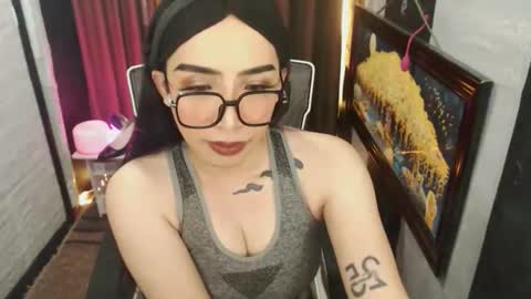 Snapshot of yassiered chatting on 10, 6, 2026 yassiered online show from 10, 6, 2026