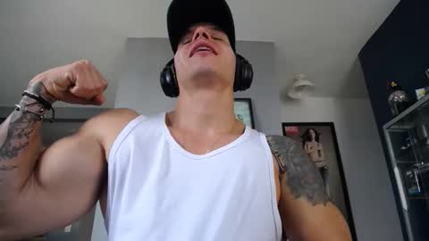 Snapshot of yatho_ chatting on 30, 10, 2025 yahto online show from 30, 10, 2025